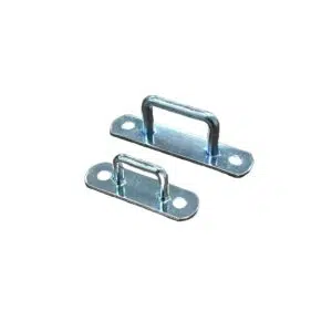 Das Riemenkrampen-Set besteht aus zwei silberglänzenden U-förmigen Bügelgriffen aus Metall mit flacher Basis und jeweils zwei Befestigungslöchern, eine größere und eine kleinere Größe auf weißem Hintergrund.