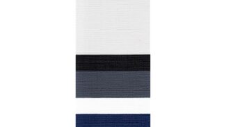Horizontale Streifen auf einer Flagge: Weiß, Schwarz, Grau, Weiß, Grau und Dunkelblau von oben nach unten.