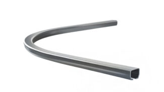 Laufschienen-Kreisbogen 90° besteht aus einer gebogenen Duschvorhangstange aus Metall mit rechteckigem Profil, präsentiert auf einem schlichten weißen Hintergrund.