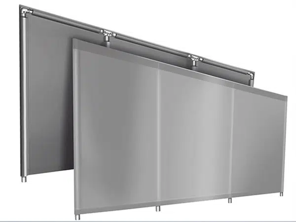 Eine 3D-Darstellung von zwei überlappenden Metallbarrieren, die an glatte Campingausrüstungsplatten erinnern, mit zylindrischen Stützen oben und unten, die für ein modernes Aussehen leicht nach rechts geneigt sind.