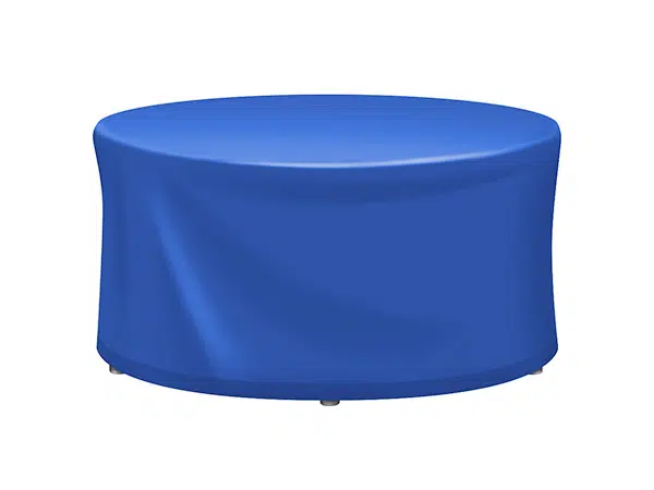 Ein runder, blauer Ottoman mit glatter Stoffoberfläche, begleitet von leicht zu montierenden Abdeckhauben, vor einem weißen Hintergrund.