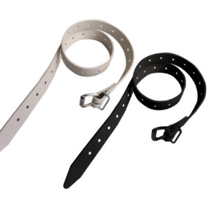 Zwei Schnallriemen - ein weißer mit silberner Schnalle, ein schwarzer mit schwarzer Schnalle - haben gleichmäßig verteilte Löcher, die auf weißem Grund dargestellt sind.