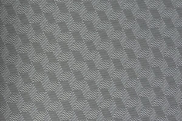Das geometrische Muster der (850 g/m²) PVC-Folie aus ineinandergreifenden Sechsecken mit grauen und blauen Streifen erzeugt die Illusion eines dreidimensionalen Würfels, ideal für Premiumanwendungen. Breite: 2,5 m.