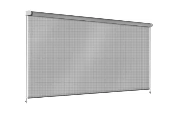 Ein graues Rollo mit minimalistischem Design, ähnlich wie Senkrechtmarkisen, teilweise ausgerollt. Es hat eine glatte, strukturierte Oberfläche und ist an einer weißen Wand montiert. Unten ist es leicht aufgerollt, um den Mechanismus freizugeben.