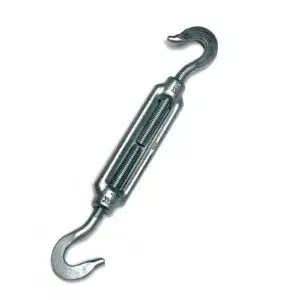 Der Ratschen-Spanngurt ist ein Spannschloss aus Metall mit Haken an beiden Enden und einem zentralen Gewinde zur Spannungseinstellung, auf weißem Hintergrund.