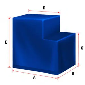 Ein blauer 3D-Rechteckblock mit zwei Stufen. Beschriftete Abmessungen: A (Basisbreite), B (Tiefe der unteren Stufe), C (Höhe der unteren Stufe), D (Tiefe der oberen Stufe) und E (Gesamthöhe). Rote Pfeile zeigen die Maße an.
