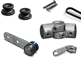 Auf dem Bild sind verschiedene Zubehörartikel zu sehen.