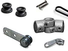 Auf dem Bild sind verschiedene Zubehörartikel zu sehen.