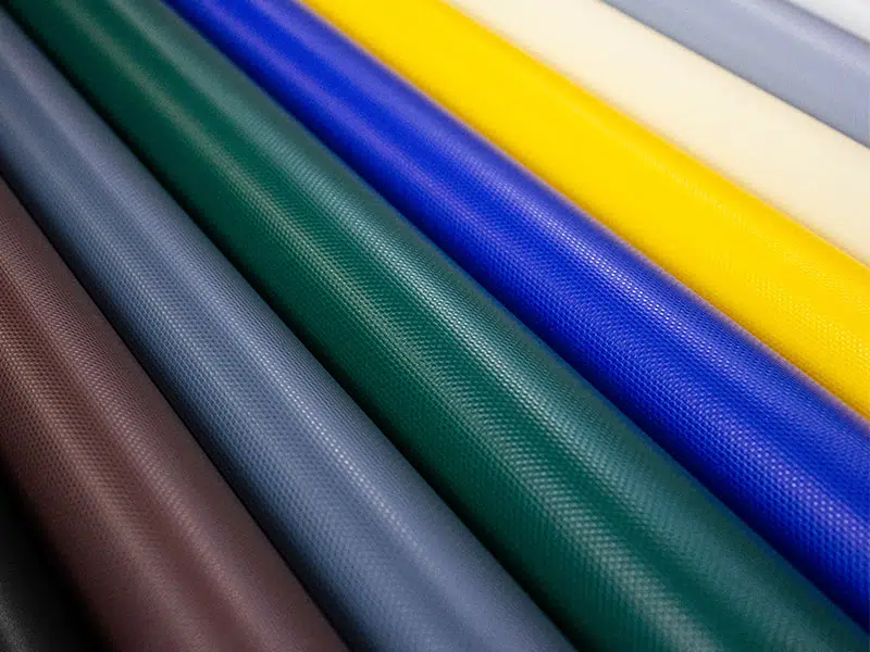 Darstellung von Rollen aus PVC-Material in unterschiedlichen Farben