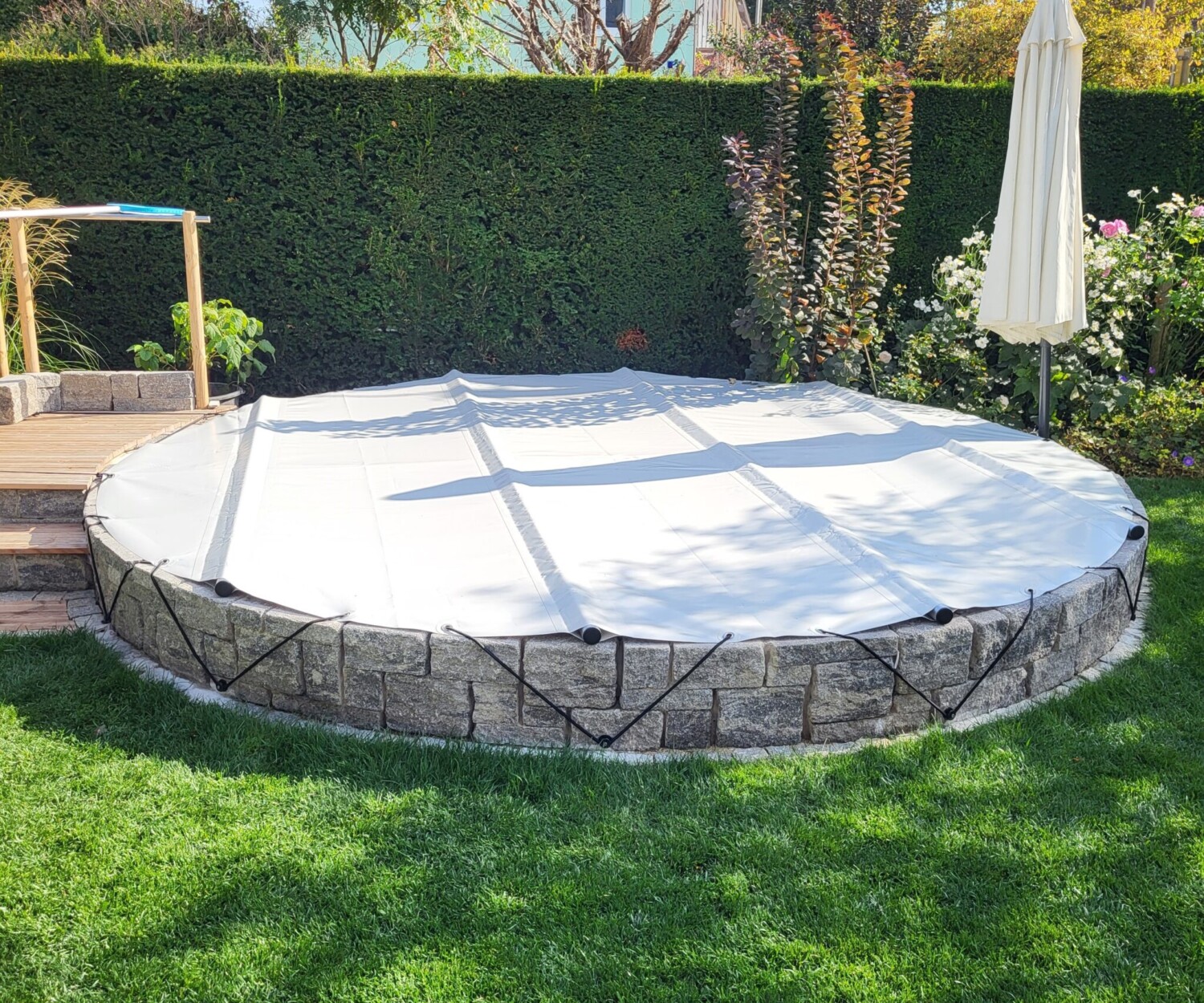 abeckungsplane-für-runde-pools-poolabdeckung