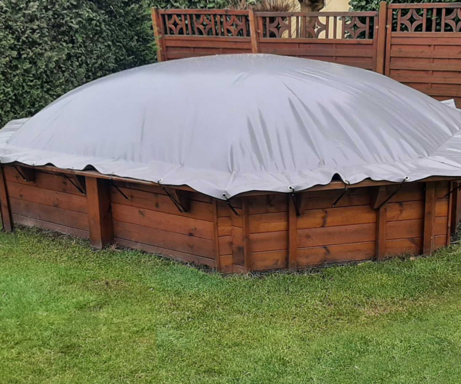 poolabdeckungen-regen-schnee-poolplanen-onlineshop-01