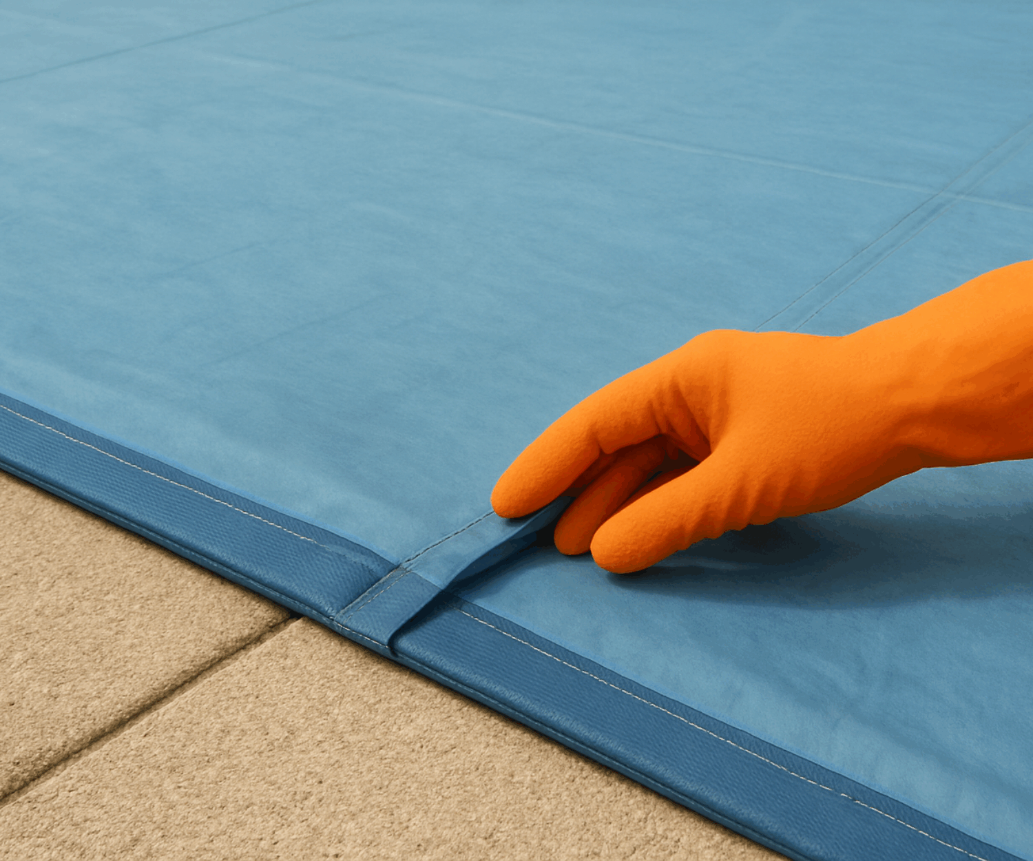 poolplanen-Scheuerschaeden-verhindern-schutz-lebensdauer-pool-plane-03